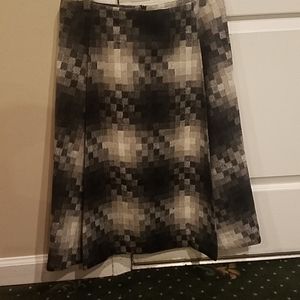 Yal Skirt Knee Length